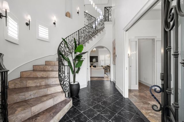 1210 Parkerhaven Court, Houston, TX 77008