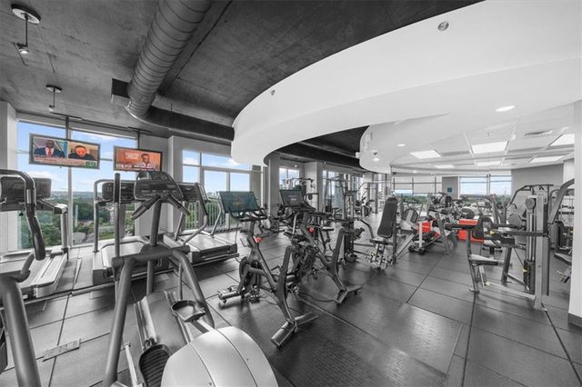 250 Pharr Road NE 704, Atlanta, GA 30305