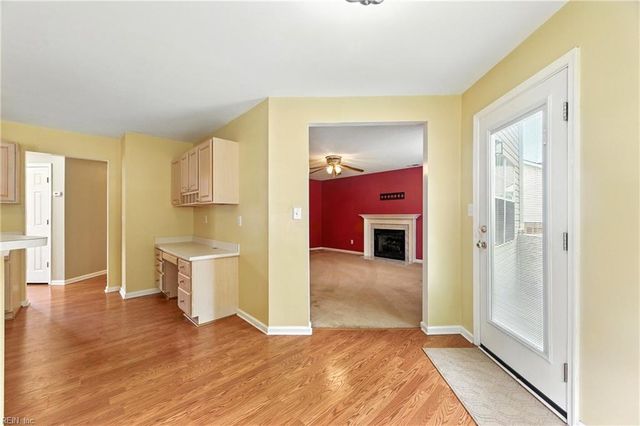 877 Holbrook DR, Newport News, VA 23602