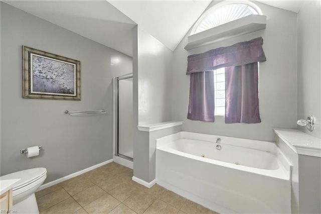877 Holbrook DR, Newport News, VA 23602