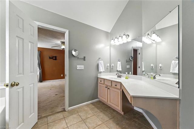 877 Holbrook DR, Newport News, VA 23602