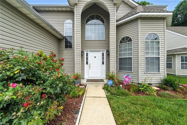 877 Holbrook DR, Newport News, VA 23602