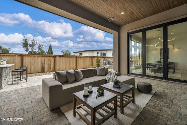 6156 Triple Crown Drive, Reno, NV 89511