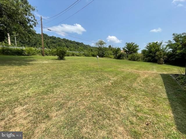 67 AIRPORT HILL RD, Lewistown, PA 17044