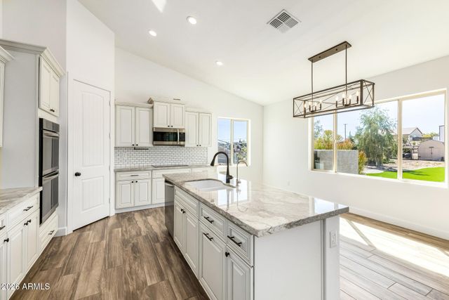 3977 W SILVERDALE Road, San Tan Valley, AZ 85144