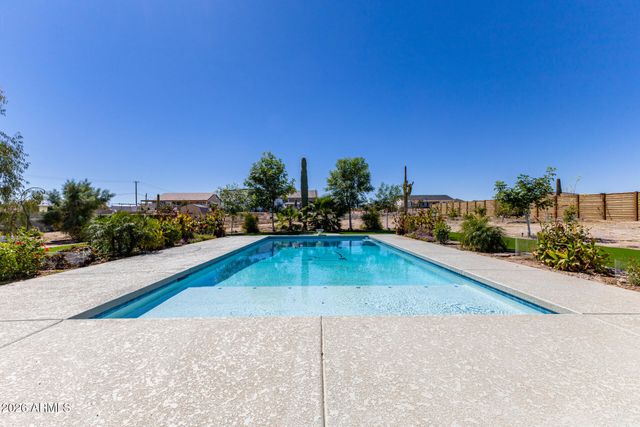 3977 W SILVERDALE Road, San Tan Valley, AZ 85144