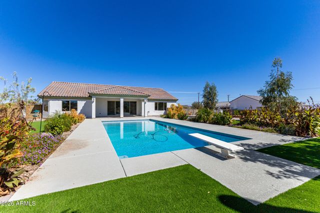 3977 W SILVERDALE Road, San Tan Valley, AZ 85144