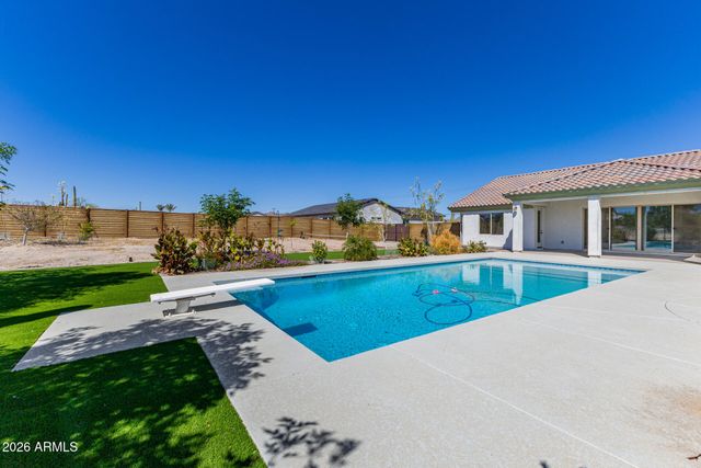 3977 W SILVERDALE Road, San Tan Valley, AZ 85144