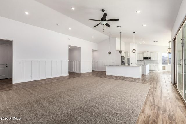 3977 W SILVERDALE Road, San Tan Valley, AZ 85144