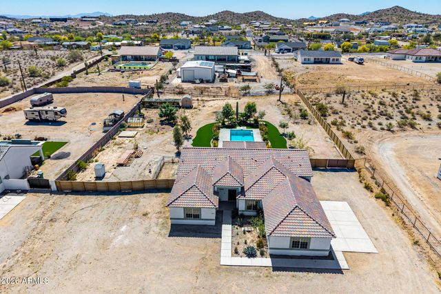 3977 W SILVERDALE Road, San Tan Valley, AZ 85144