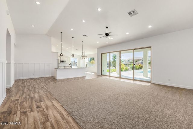 3977 W SILVERDALE Road, San Tan Valley, AZ 85144