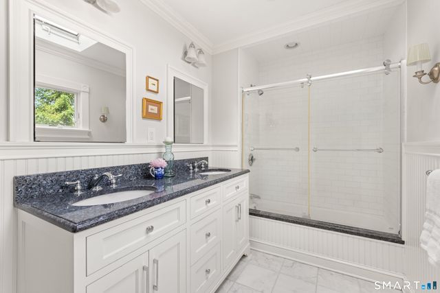 170 New Canaan Avenue, Norwalk, CT 06850