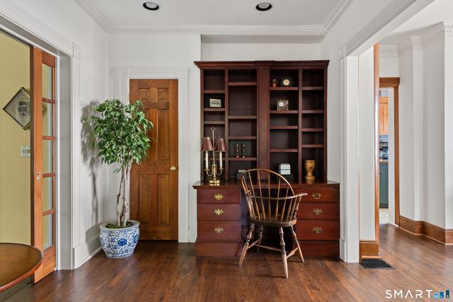 170 New Canaan Avenue, Norwalk, CT 06850