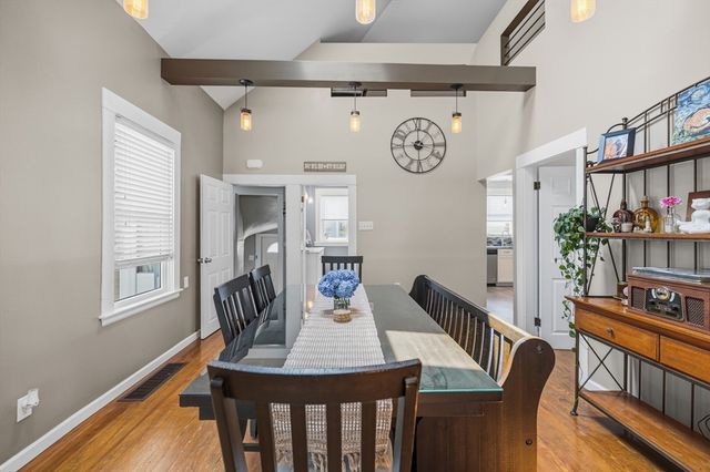 109 Stephen St, Dartmouth, MA 02748
