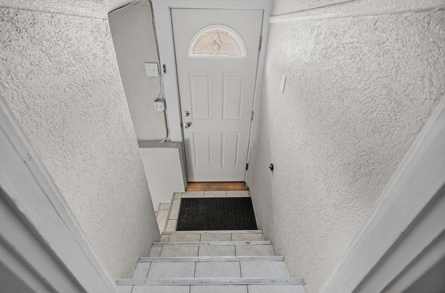 109 Stephen St, Dartmouth, MA 02748