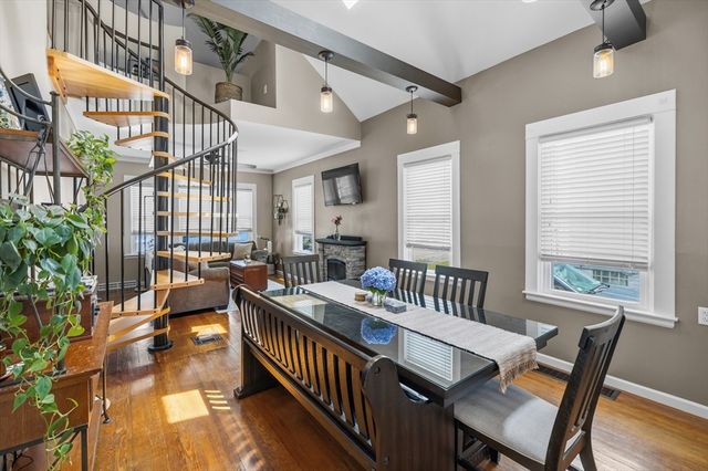 109 Stephen St, Dartmouth, MA 02748