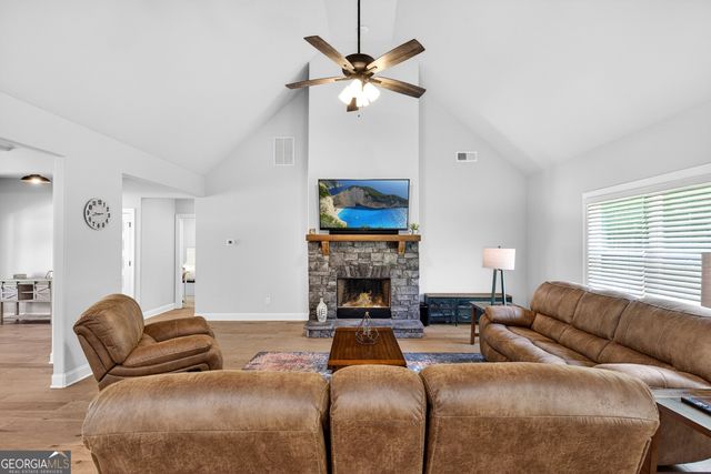 1764 Luther Bailey Road, Senoia, GA 30276
