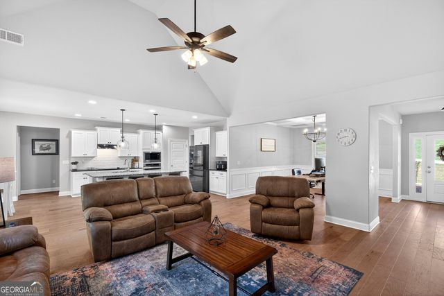 1764 Luther Bailey Road, Senoia, GA 30276