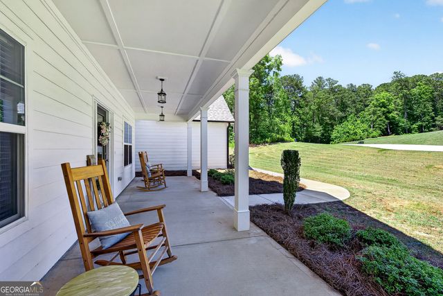1764 Luther Bailey Road, Senoia, GA 30276