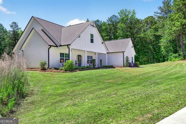 1764 Luther Bailey Road, Senoia, GA 30276