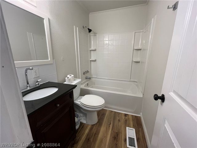 4609 Clarendon Avenue, Fort Smith, AR 72904
