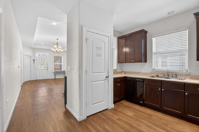 3242 12th St, Port Arthur, TX 77642