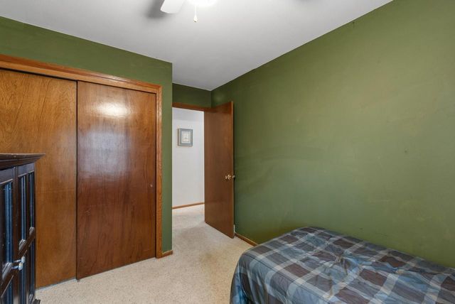 8044 W Beacon Hill DRIVE, Franklin, WI 53132