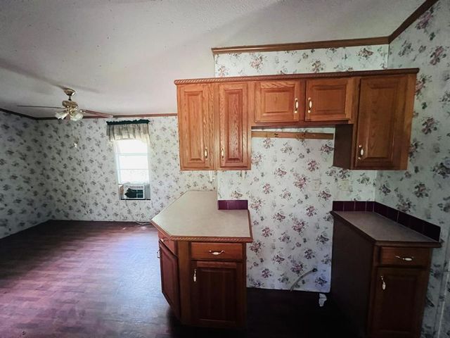 1207 Ivanhoe Estates Drive, Ivanhoe, TX 75979
