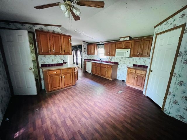 1207 Ivanhoe Estates Drive, Ivanhoe, TX 75979