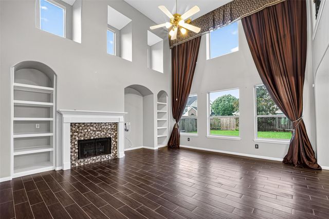 11504 Bay Crossing Drive, Pearland, TX 77584