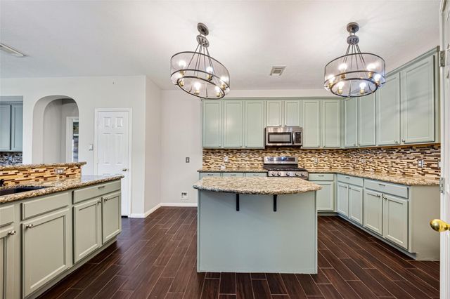 11504 Bay Crossing Drive, Pearland, TX 77584