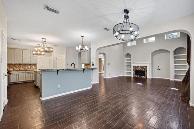 11504 Bay Crossing Drive, Pearland, TX 77584