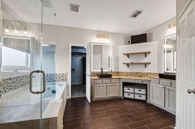 11504 Bay Crossing Drive, Pearland, TX 77584