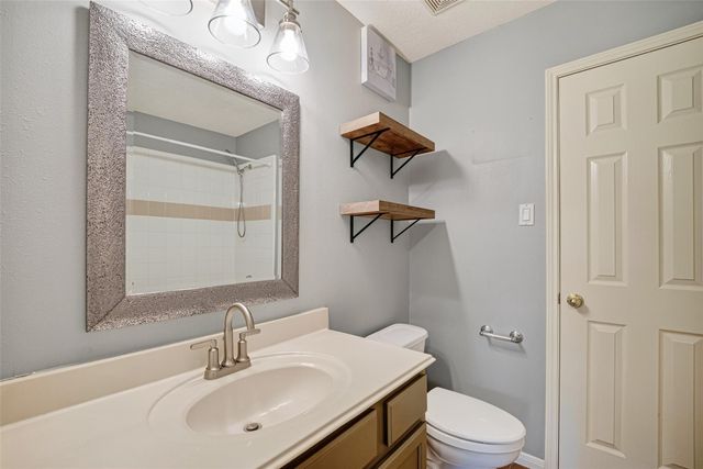 11504 Bay Crossing Drive, Pearland, TX 77584
