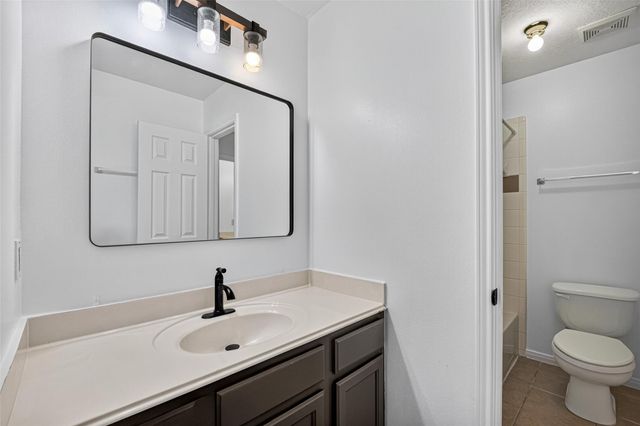 11504 Bay Crossing Drive, Pearland, TX 77584
