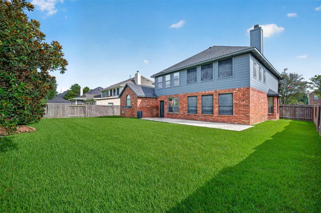 11504 Bay Crossing Drive, Pearland, TX 77584