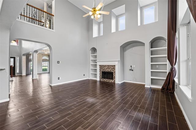 11504 Bay Crossing Drive, Pearland, TX 77584