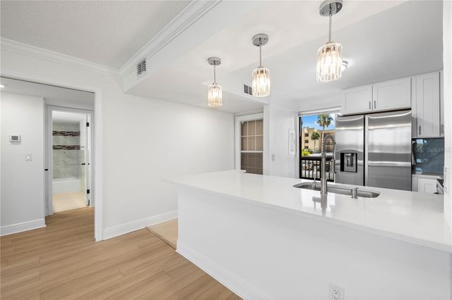 2618 COVE CAY DRIVE 206, Clearwater, FL 33760