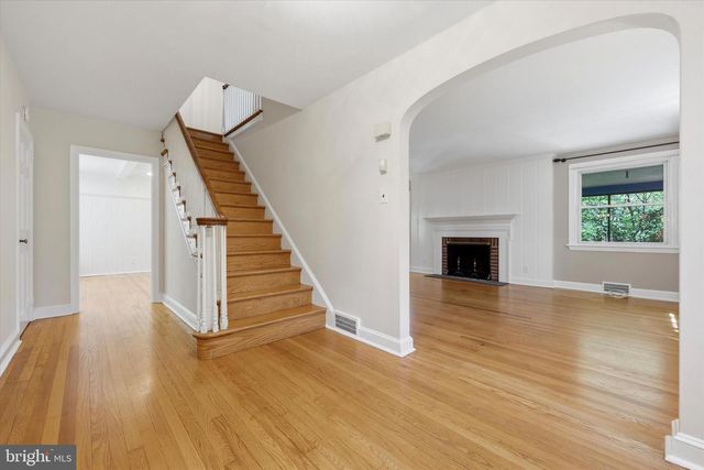 143 BRYN MAWR AVE, Lansdowne, PA 19050