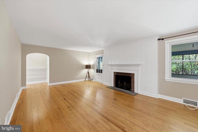 143 BRYN MAWR AVE, Lansdowne, PA 19050