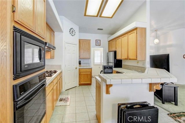 11949 Hawthorne Avenue, Hesperia, CA 92345