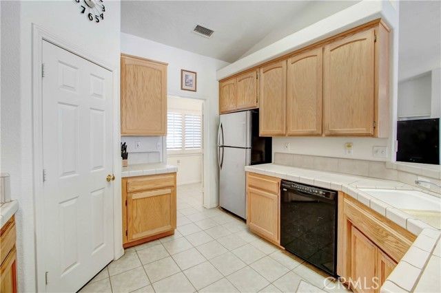 11949 Hawthorne Avenue, Hesperia, CA 92345