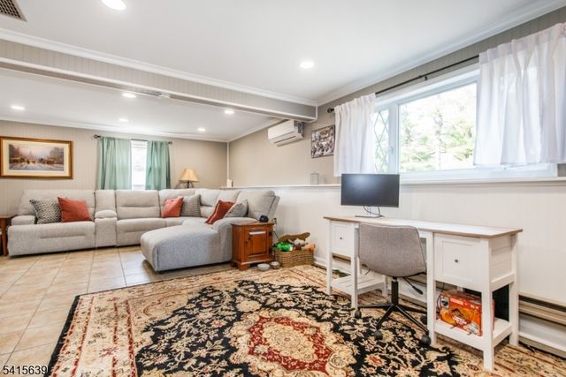 2 Rolling View Dr, Independence Twp., NJ 07840