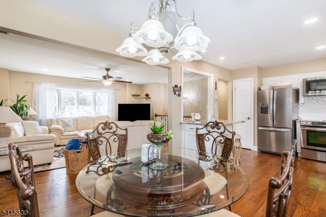 2 Rolling View Dr, Independence Twp., NJ 07840