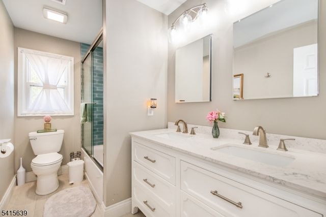 2 Rolling View Dr, Independence Twp., NJ 07840