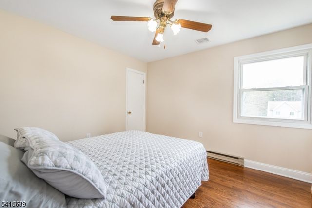 2 Rolling View Dr, Independence Twp., NJ 07840