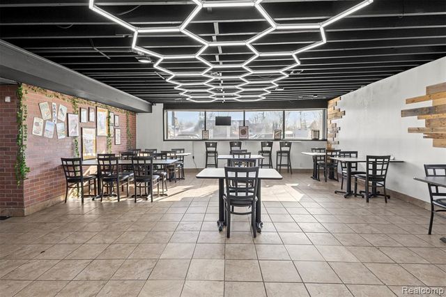 24302 W Warren Street, Dearborn Heights, MI 48127