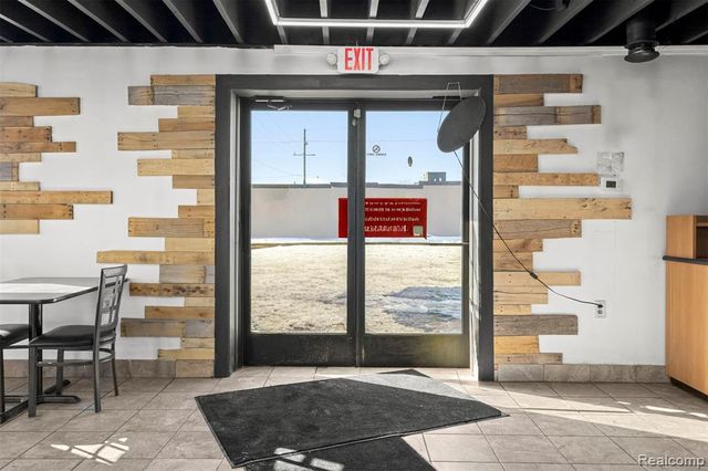 24302 W Warren Street, Dearborn Heights, MI 48127