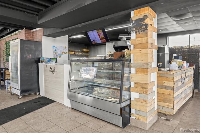 24302 W Warren Street, Dearborn Heights, MI 48127