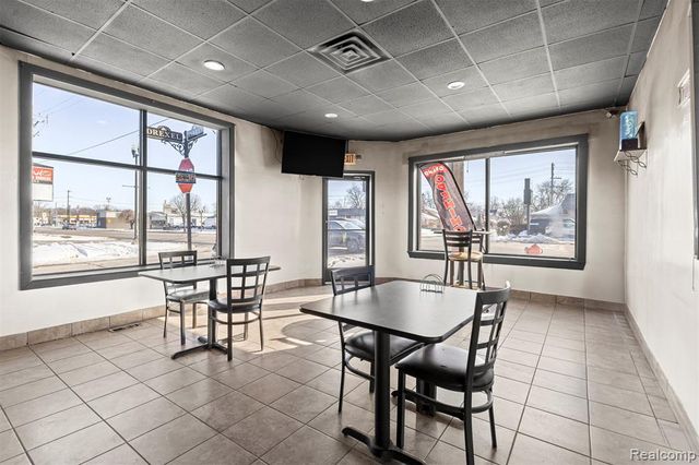 24302 W Warren Street, Dearborn Heights, MI 48127